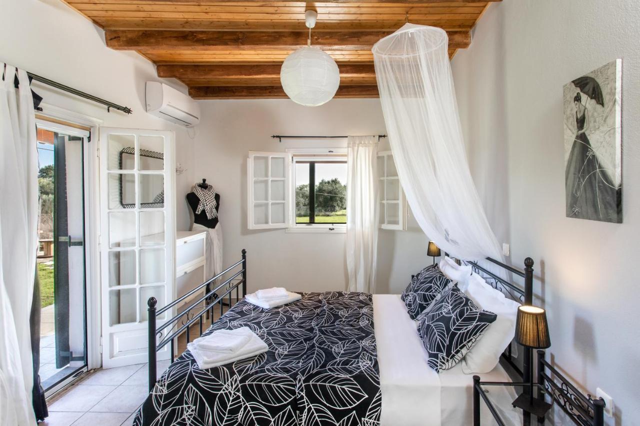 Fridas Place Halikounas ภายนอก รูปภาพ